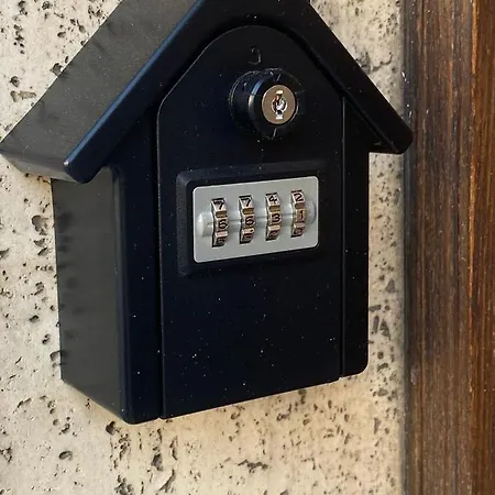 Casa Celeste, Bilocale Nel Pieno Centro Di ألاسيو