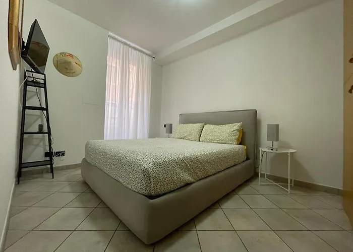 Casa Celeste, Bilocale Nel Pieno Centro Di * Alassio